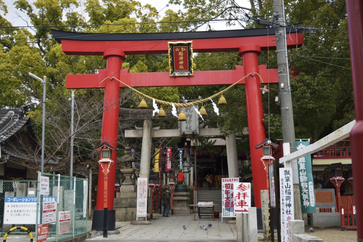 瓢箪山稲荷神社